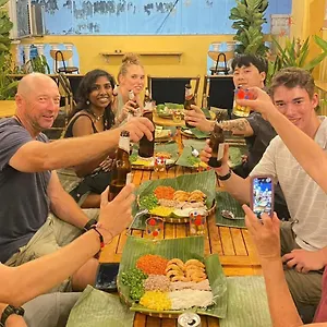 Saigon Authentic Hostel - Walking Neighborhood & City Tour, Cooking Class, Free Fresh Breakfast, Gym & Rooftop Billiard 호치민
