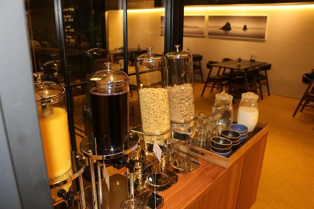 Stayb Hotel Myeongdong Seoul 3*,