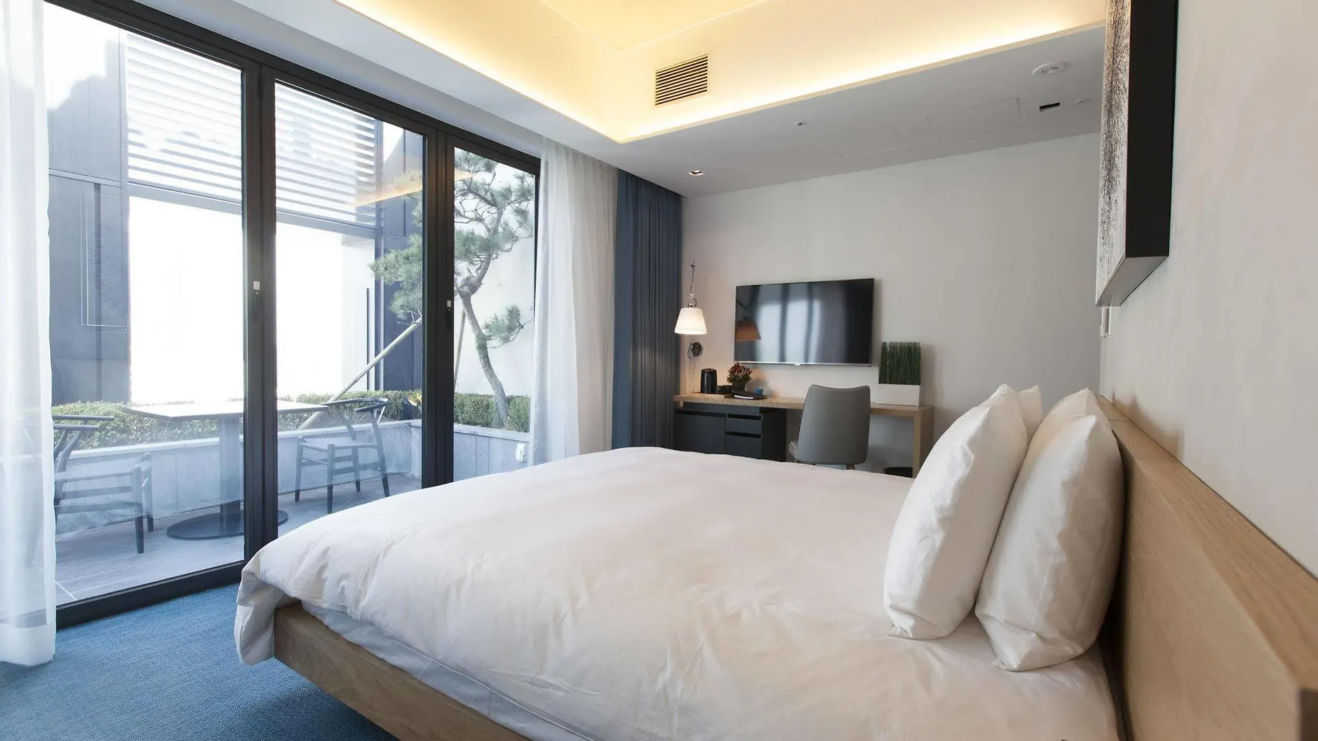 Stayb Hotel Myeongdong Seoul 3*,